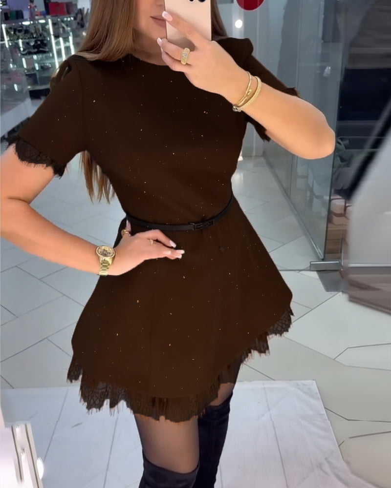 Glinsterende Kantjurk Met Korte Mouwen En A-Lijn