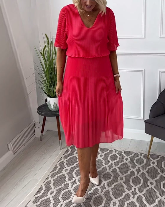 Casual effen geplooide jurk met V-hals en halve mouw