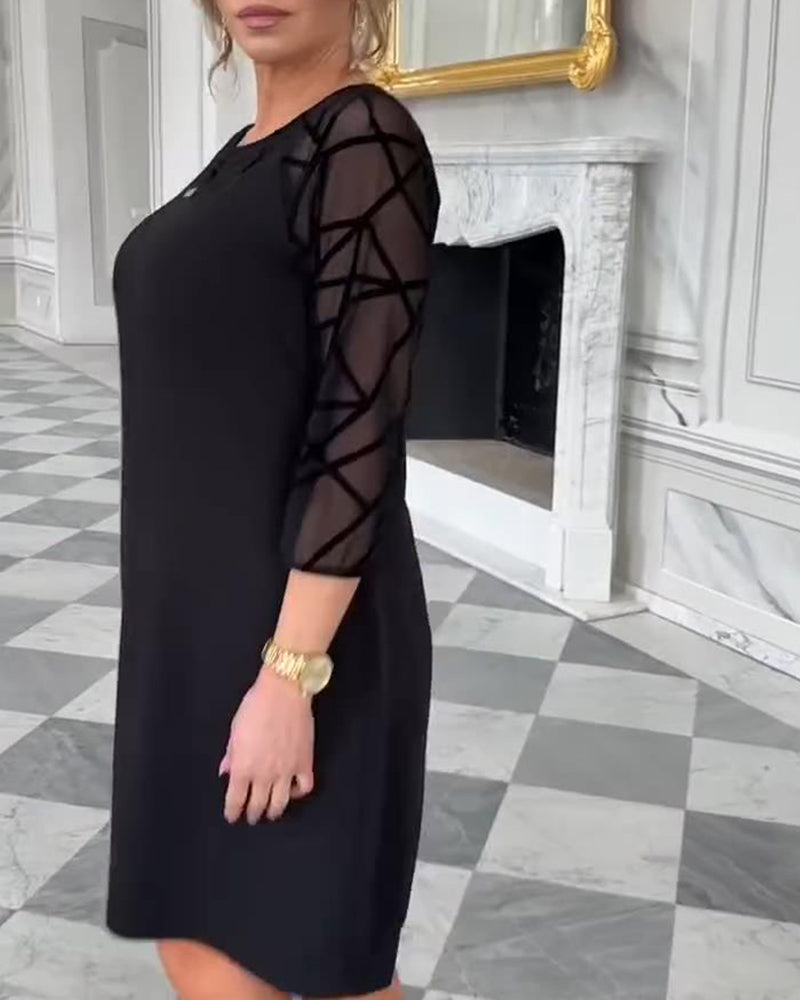 Elegante Jurk Met Ronde Hals En Modieus Design