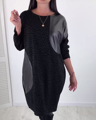 Elegante jurk met ronde hals en panelen