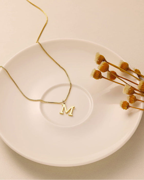 Modieuze en prachtige ketting met 26 Engelse alfabetten