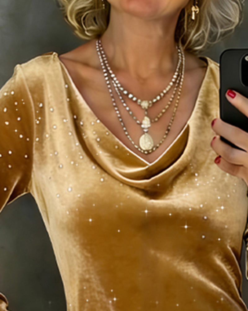 Jurk Met Fijne Glans En Rechte Lijn