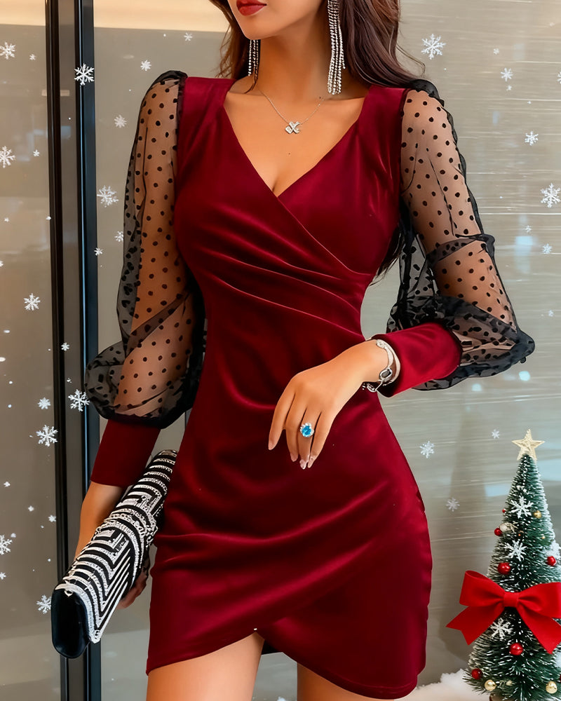 Jurk Met Diepe V-Hals En Patchworkdetails