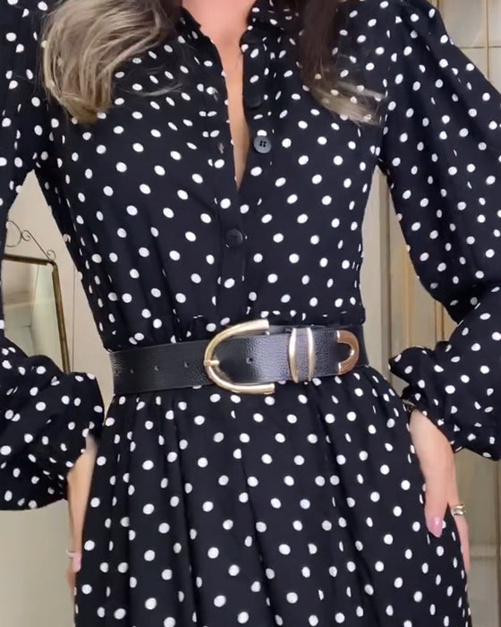 Modieuze polkadot jurk met knoop split en ruche