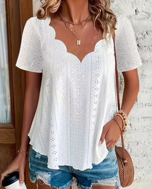 T-Shirt Met V-Hals En Hol Frans Ontwerp