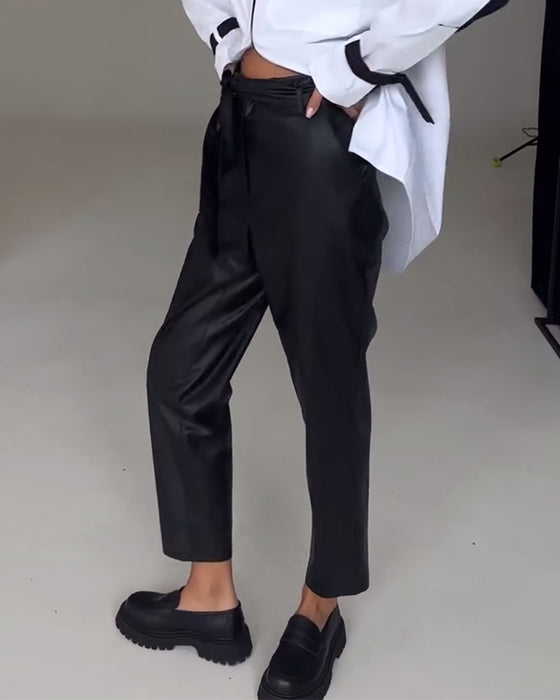 Slanke slim-fit leren broek