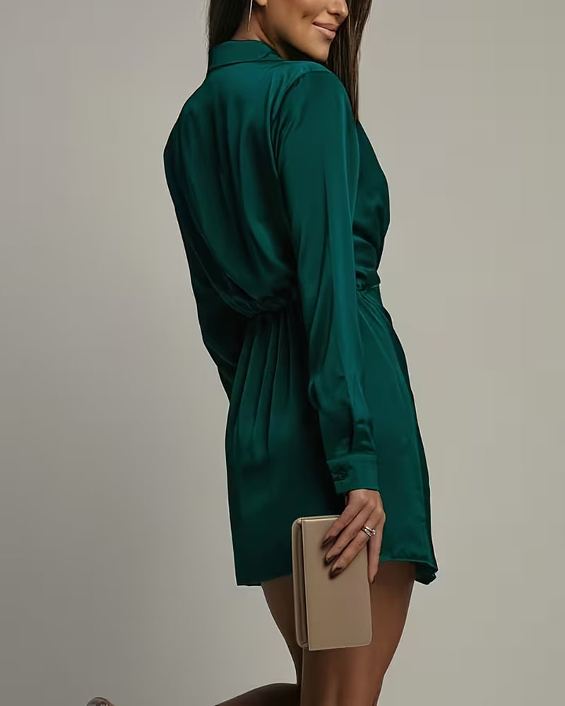 Stijlvolle Jurk Met V-Hals En Geplooid