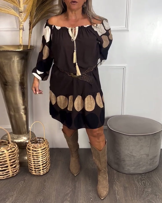 Jurk Met Polkadot En Modieus Kenmerken