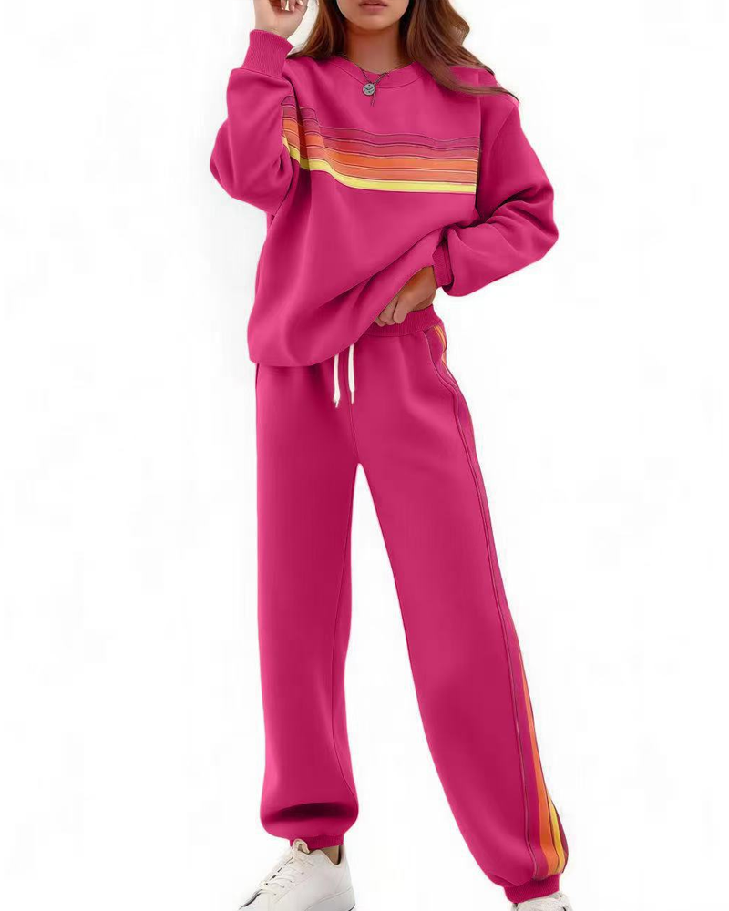 Set Kleurrijke Gestreepte Sweatshirt En Joggingbroek