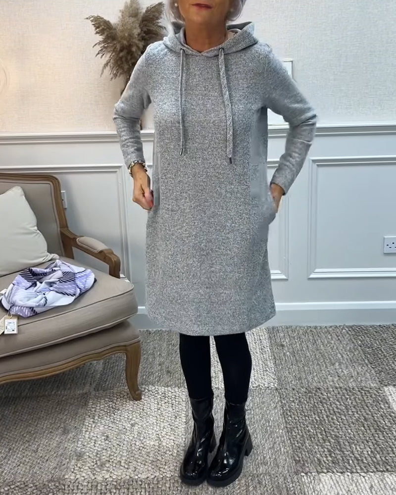 Eenvoudige jurk met effen kleur en capuchon