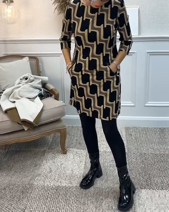 Slim-fit jurk met ronde hals en print