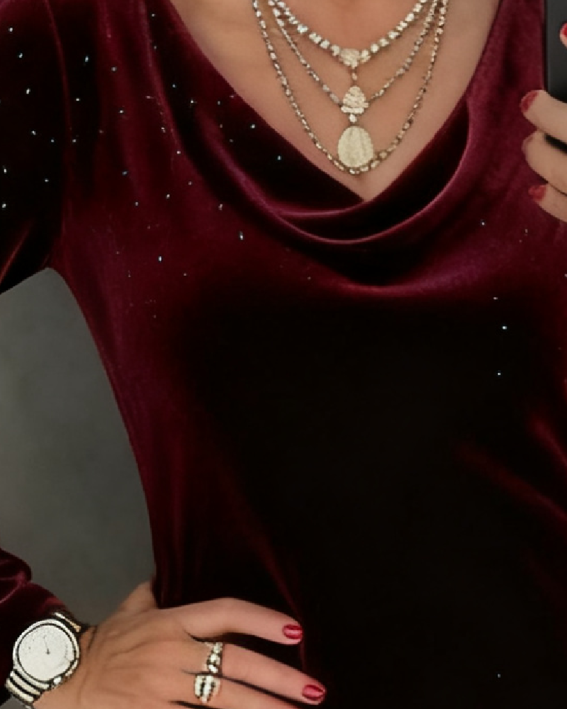 Jurk Met Fijne Glans En Rechte Lijn