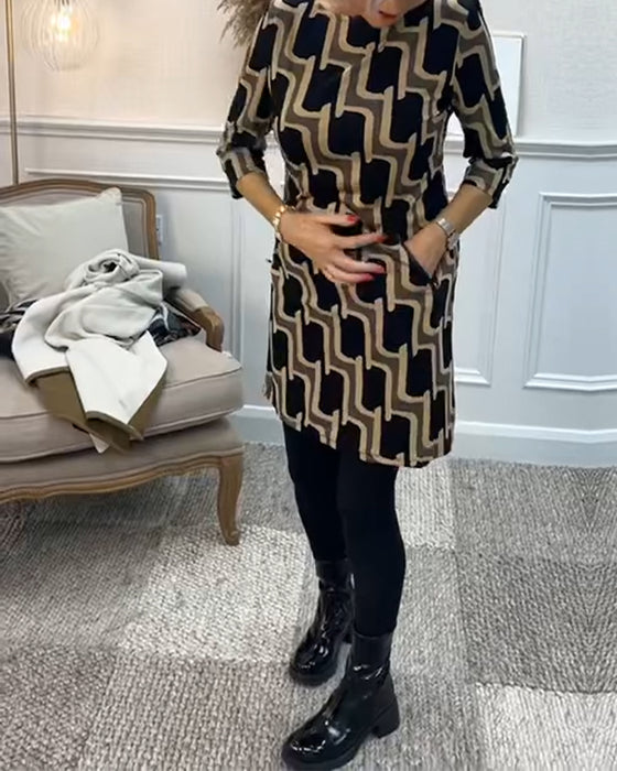 Slim-fit jurk met ronde hals en print