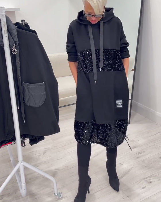 Jurk Met Capuchon En Modieus Patchwork