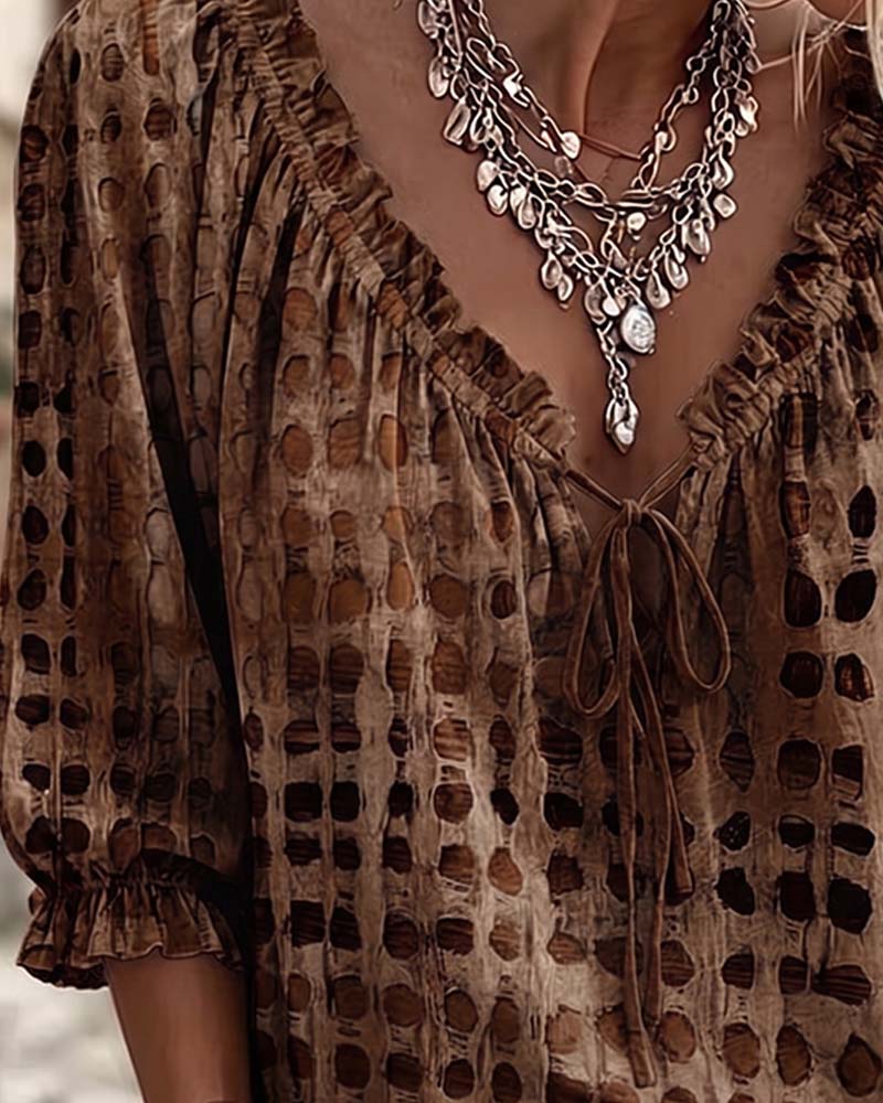 Blouse Stippenpatroon Met Vetersluiting