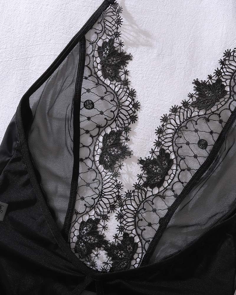 Doorzichtige Rugvrije One-Piece Lingerie Met Uitsnijdingen