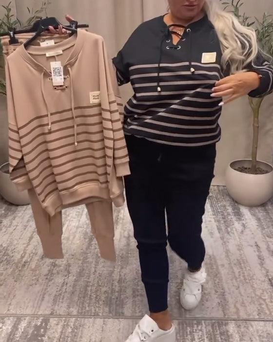 Tweedelig Set Met Casual Gestreepte Sportbroek Tot De Enkel