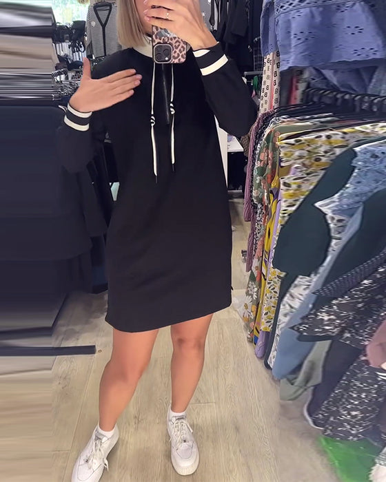 Casual opstaande kraag jurk met lange mouw en trekkoord