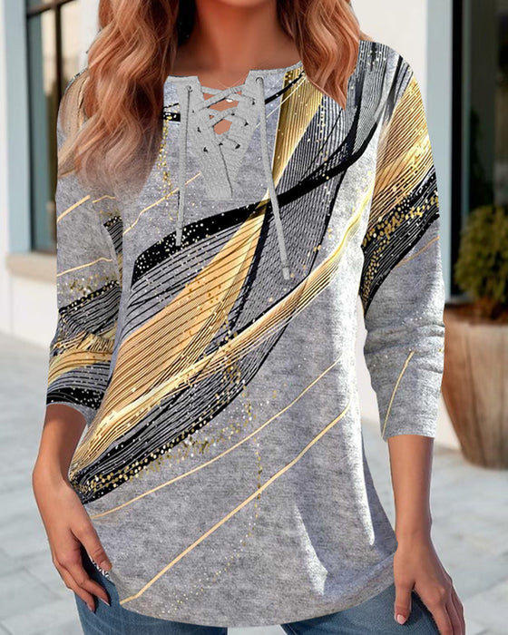 Creatieve gestreepte top met print