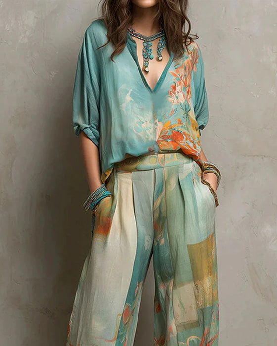 Set V-Hals Bloemige Blouse + Rechte Pijp Broek