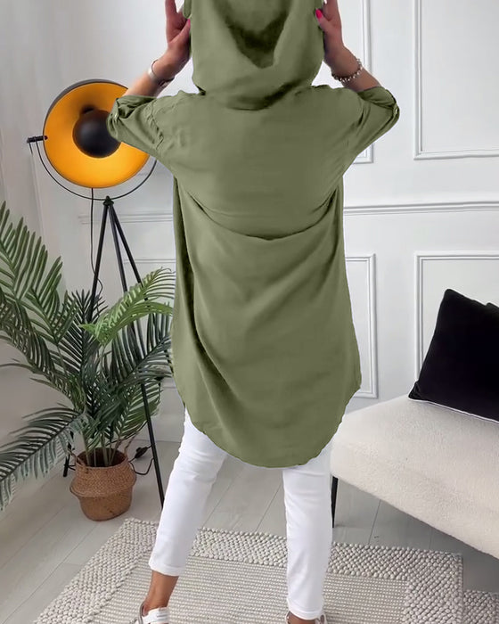 Jas met capuchon en letterprint