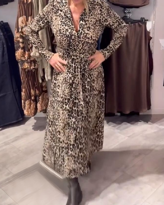 Jurk Met Luipaardprint En Aangehouden Taille