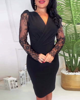 Slanke jurk in effen kleur met V-hals