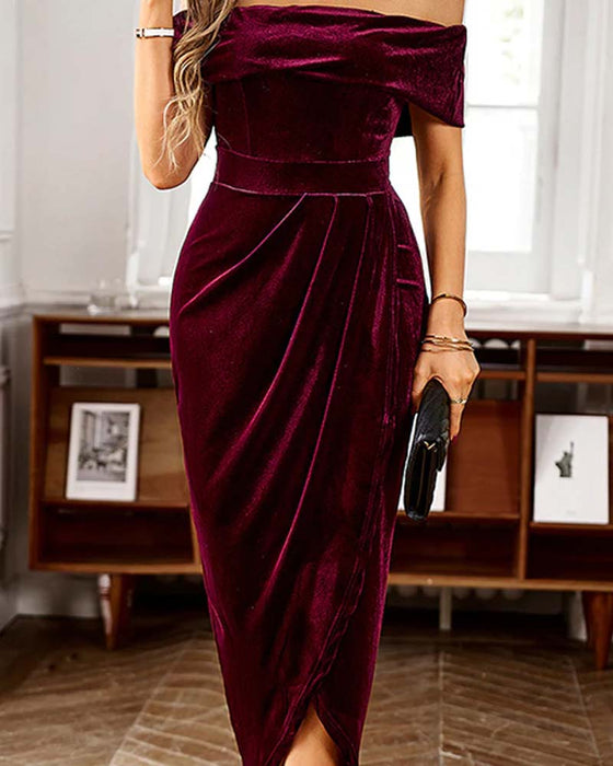 Jurk Met Off-Shoulder Kraaglijn, Samtstof En Elegante Temperament