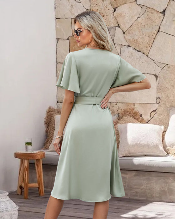 V-hals hals taille klok mouw jurk