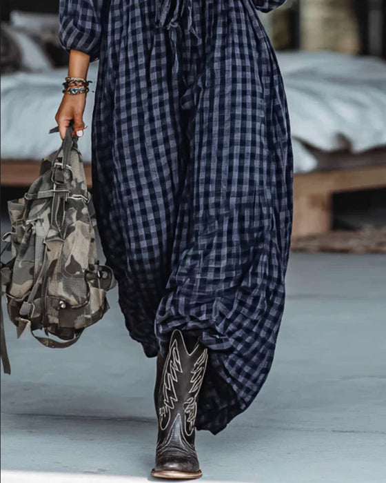 Modieuze Jurk Met Ruitenrevers En Strik