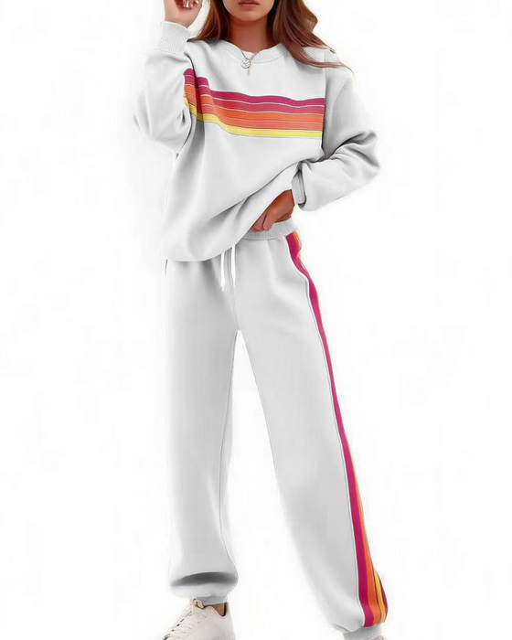 Set Kleurrijke Gestreepte Sweatshirt En Joggingbroek