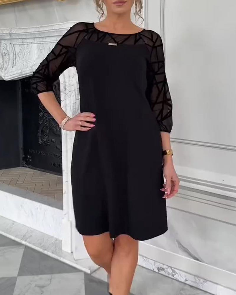 Elegante Jurk Met Ronde Hals En Modieus Design