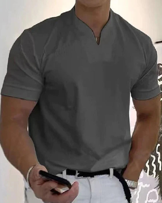 Atletisch T-shirt met korte mouwen en V-hals