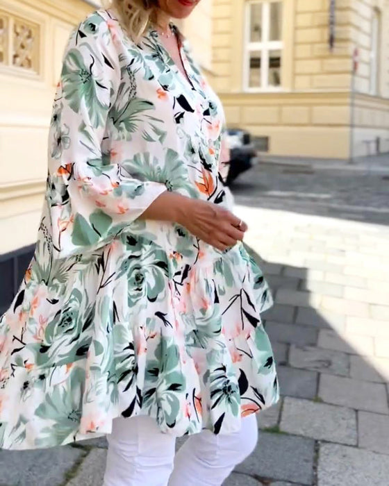 Elegante bloemenblouse met V-hals