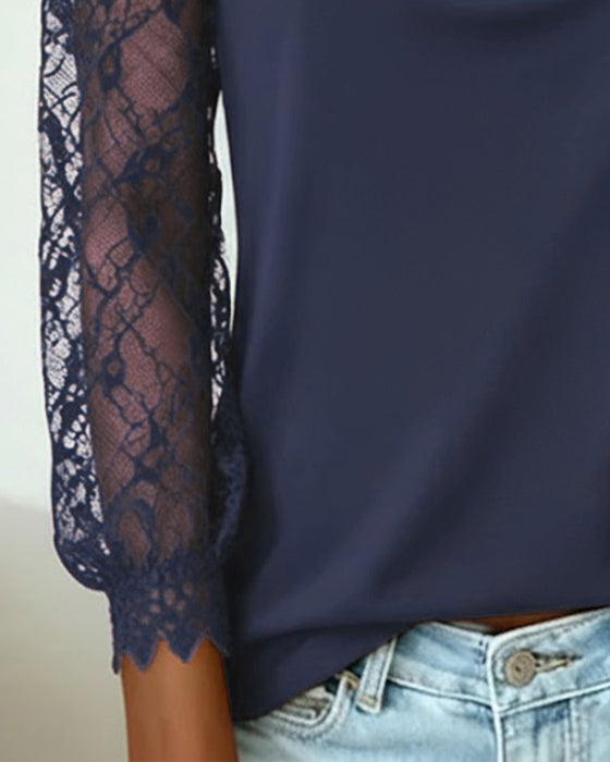 Top Met Gedrapeerde Kraag En Patchworkdetails