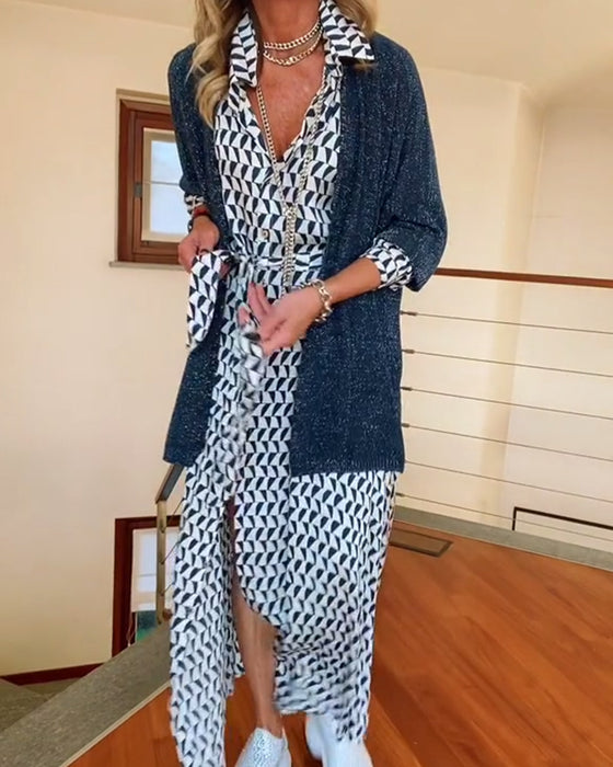 Jurk met revers en split met geometrische print