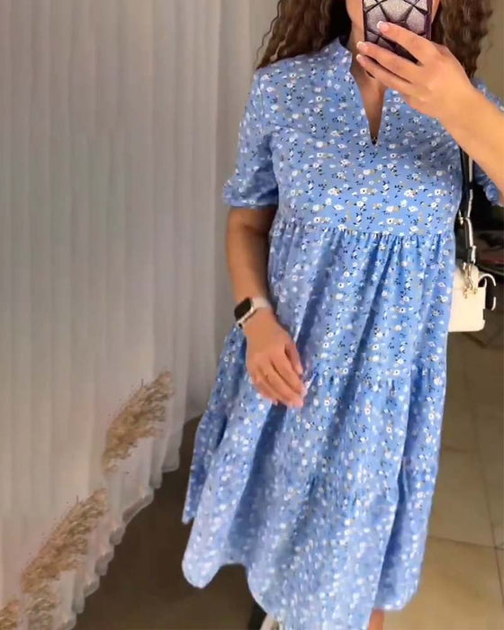 Losvallende, gebloemde casual jurk
