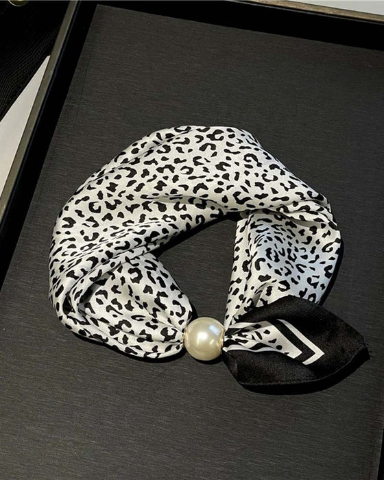 Moeiteloze glamour: Parelsjaal met kliksluiting 🧣