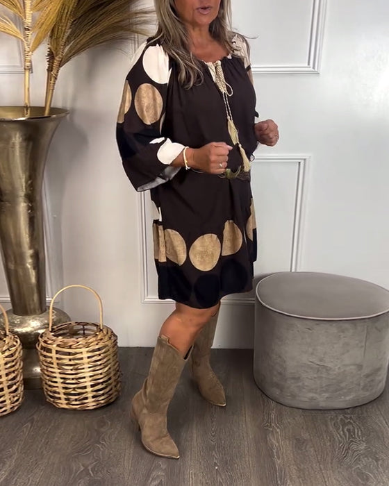 Jurk Met Polkadot En Modieus Kenmerken