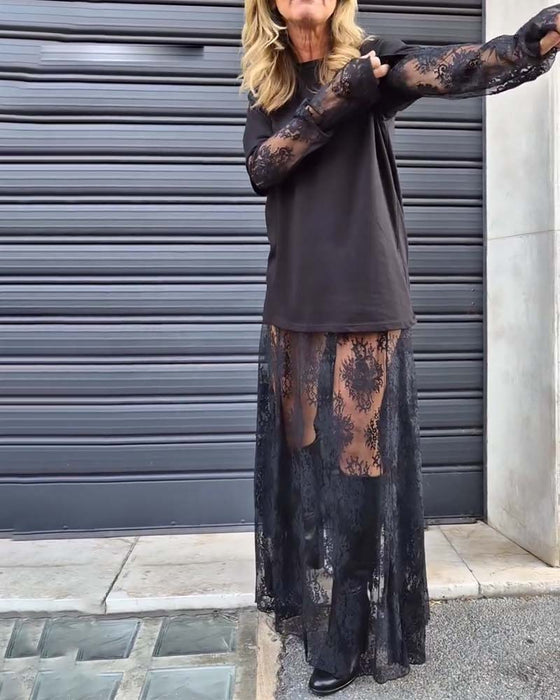 Tweedelige set: effen T-shirt en kanten rok