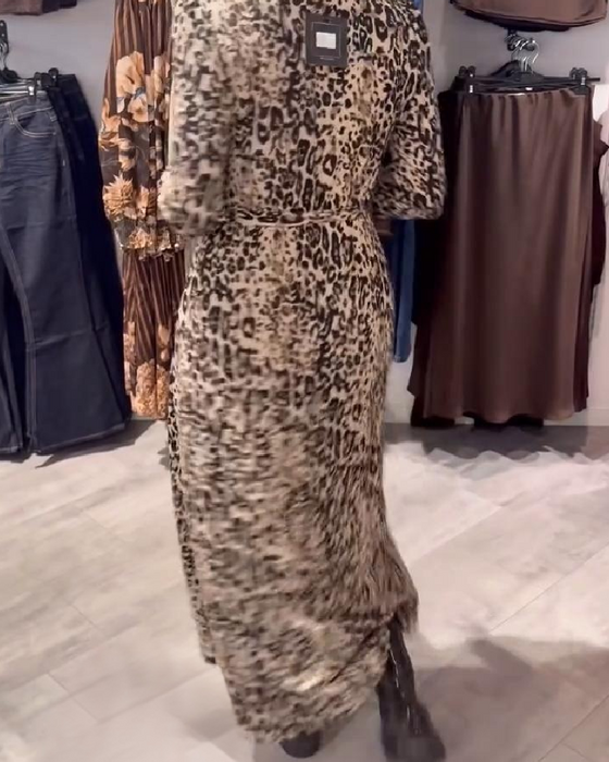 Jurk Met Luipaardprint En Aangehouden Taille