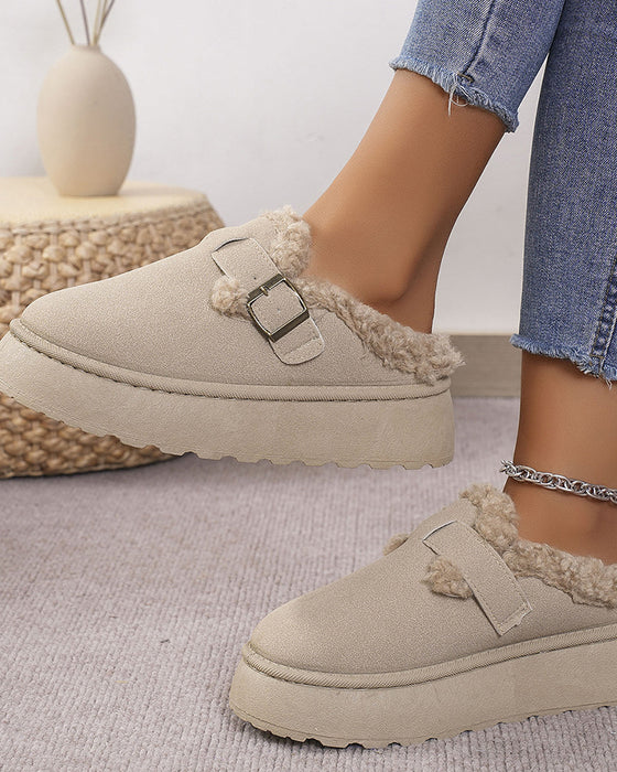 Dikke, zachte, warme pantoffels met gesp