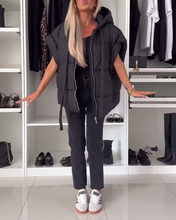 Gewatteerde jassen met capuchon, effen kleur, korte mouwen en rits