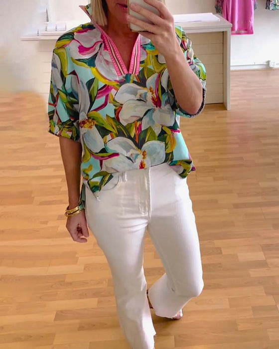 Blouse met opstaande kraag en halve mouw met bloemenprint