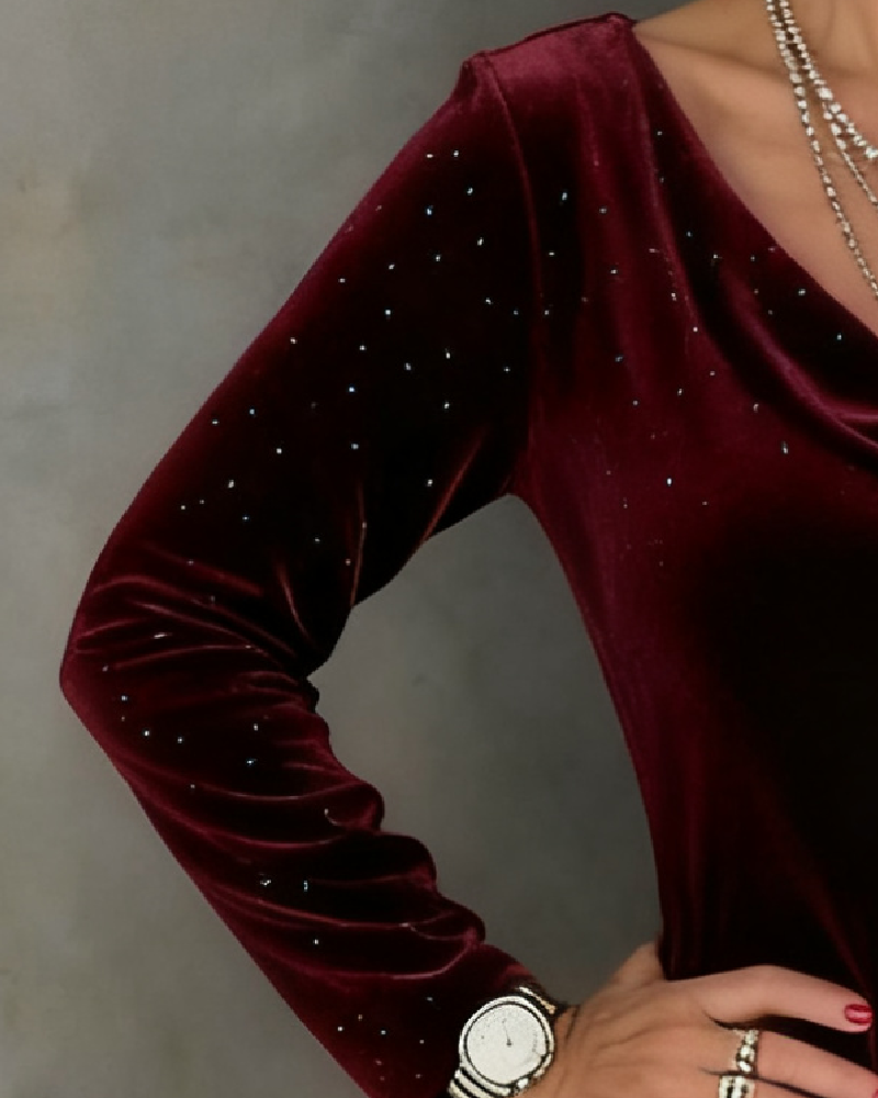 Jurk Met Fijne Glans En Rechte Lijn