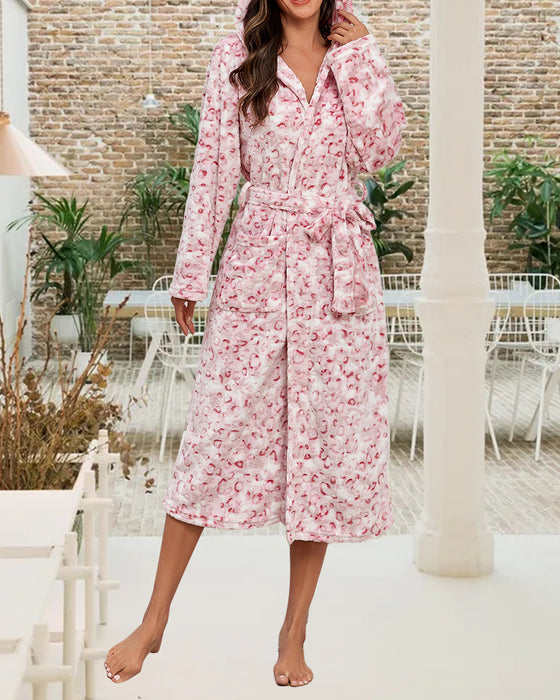 Flanel Robe Met Luipaardprint En Elegant Kenmerken