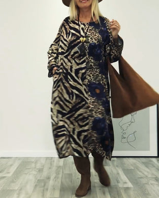 Stijlvolle patchworkjurk met zebraprint en luipaardprint