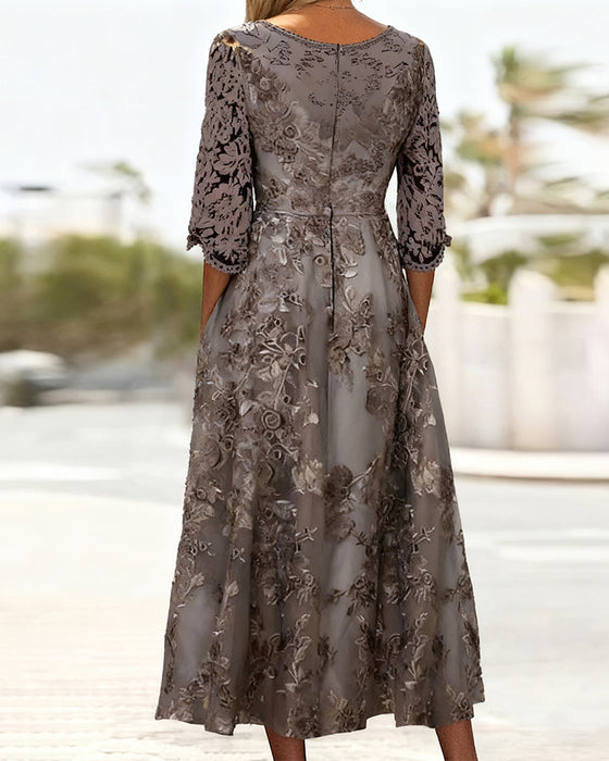 Jurk Met Ronde Hals En Drie-Kwart Mouwen