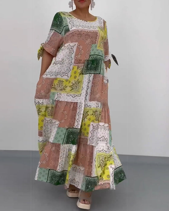 Wijde lange jurk met ronde hals en vierkante print