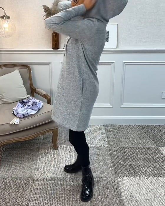 Eenvoudige jurk met effen kleur en capuchon